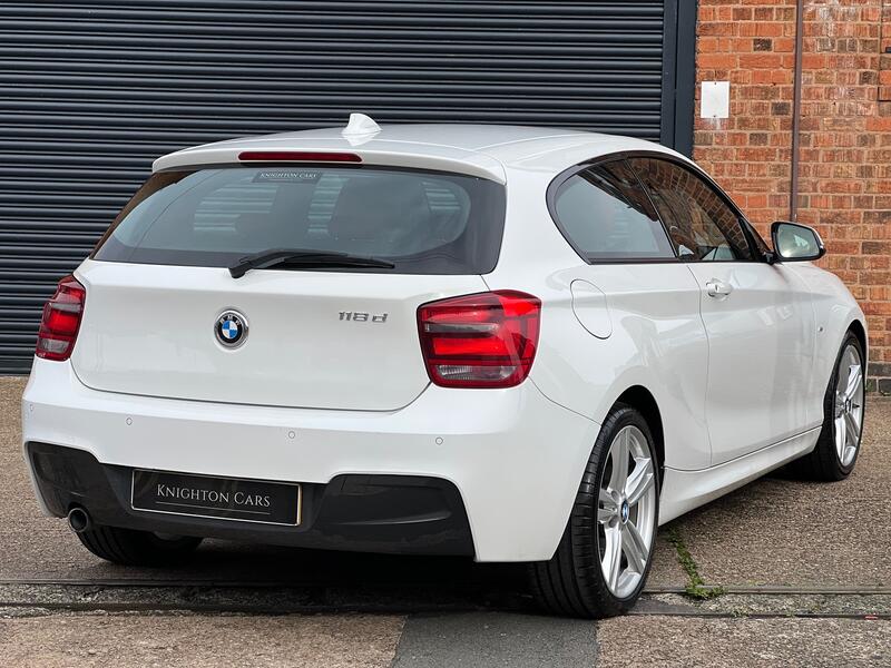 BMW 1 SERIES