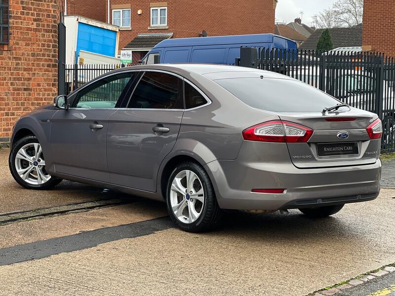 FORD MONDEO