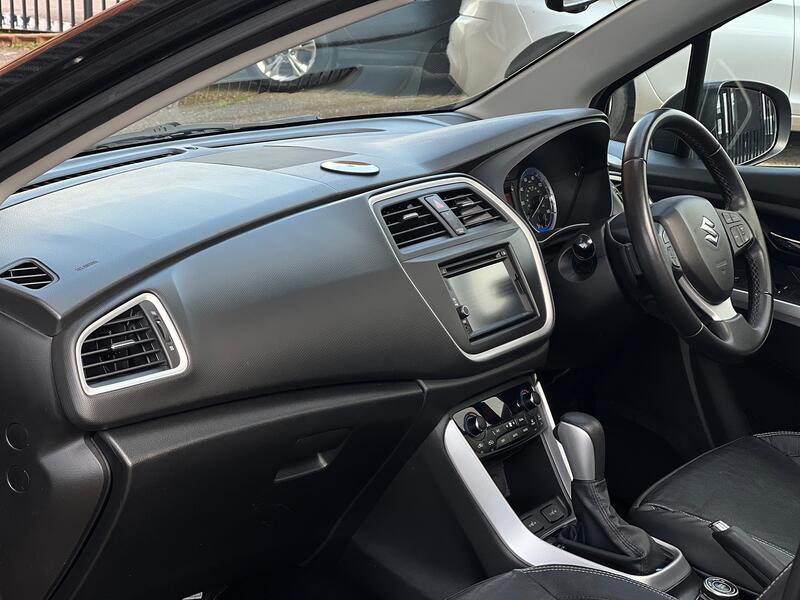 SUZUKI SX4 S-CROSS