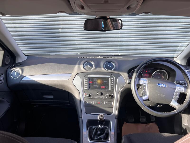 FORD MONDEO