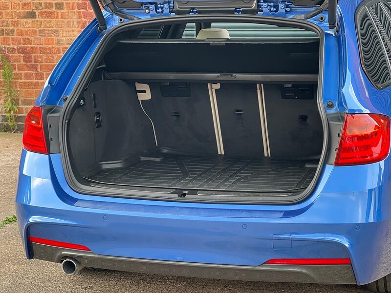 BMW 3 SERIES