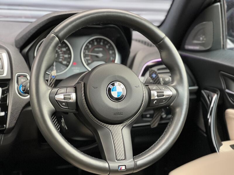 BMW 1 SERIES