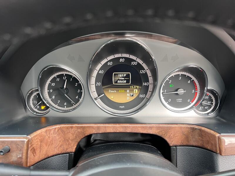 MERCEDES-BENZ E CLASS