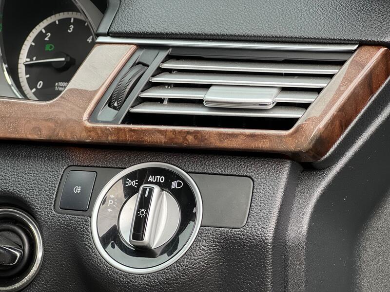 MERCEDES-BENZ E CLASS