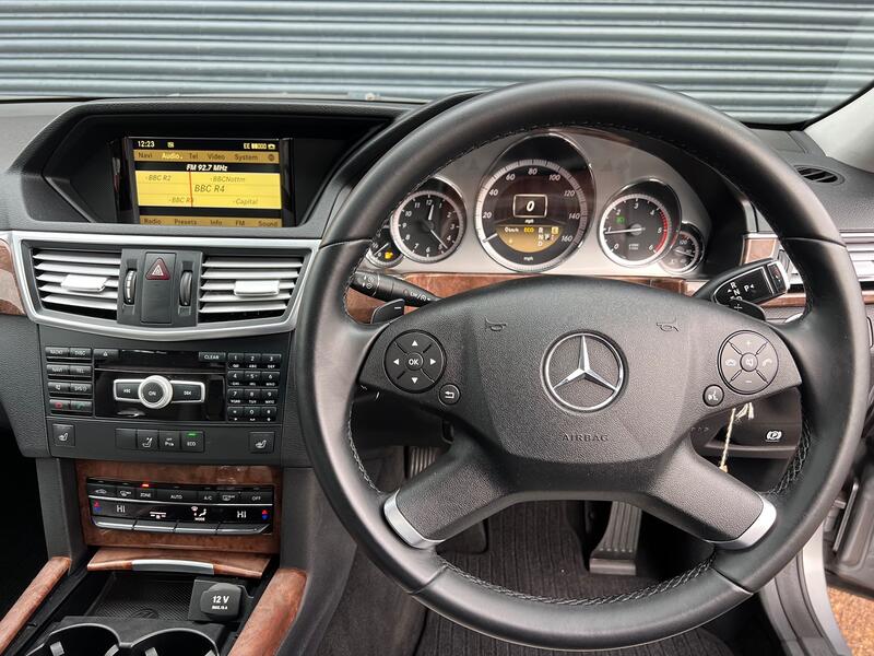 MERCEDES-BENZ E CLASS