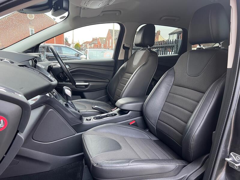 FORD KUGA