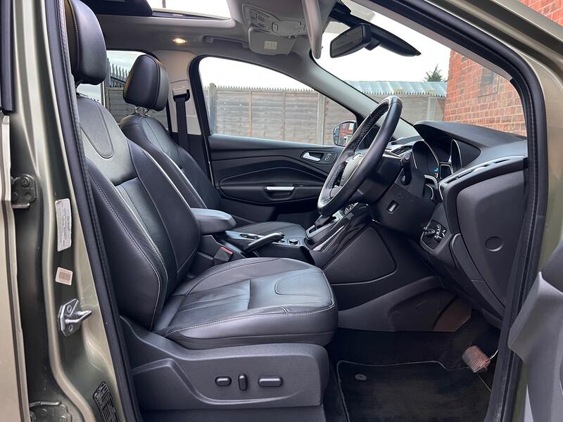 FORD KUGA