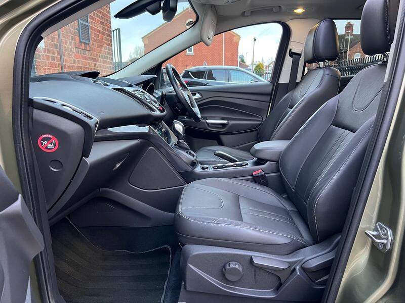 FORD KUGA