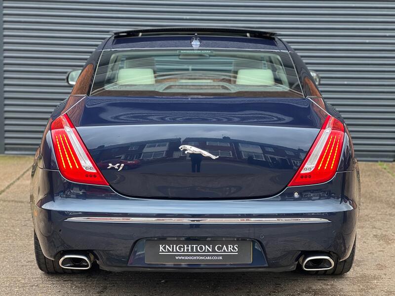 JAGUAR XJ
