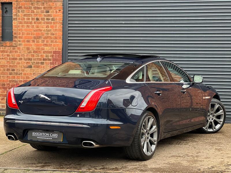 JAGUAR XJ