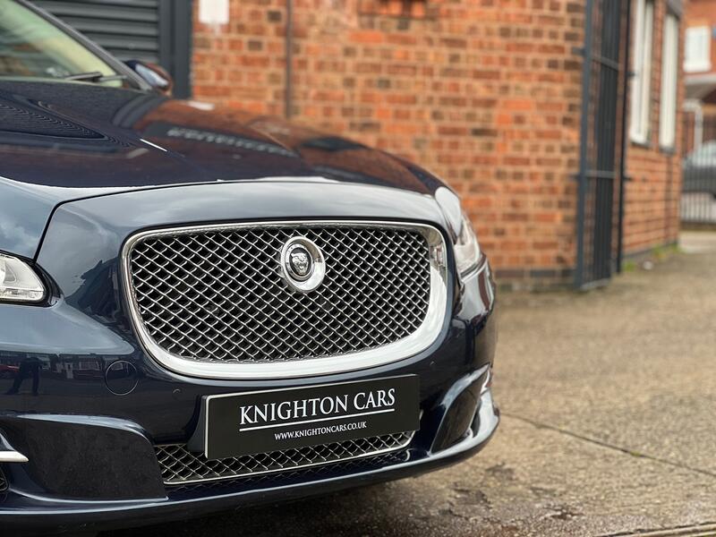 JAGUAR XJ
