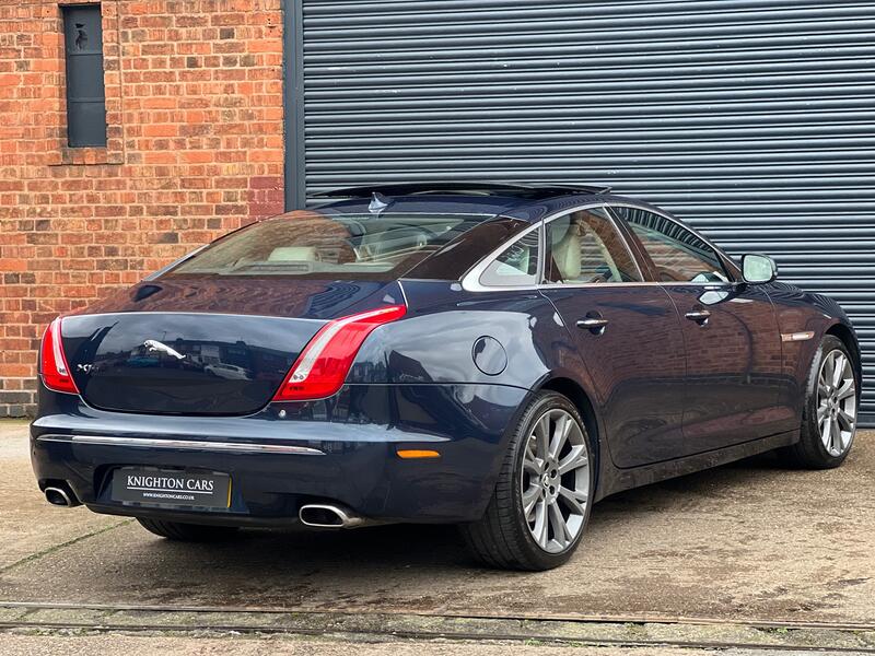 JAGUAR XJ