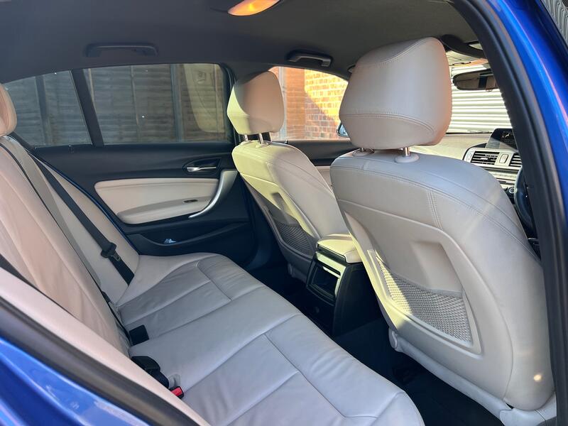 BMW 1 SERIES