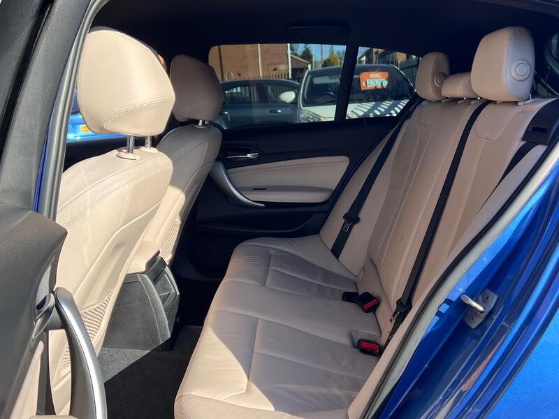 BMW 1 SERIES