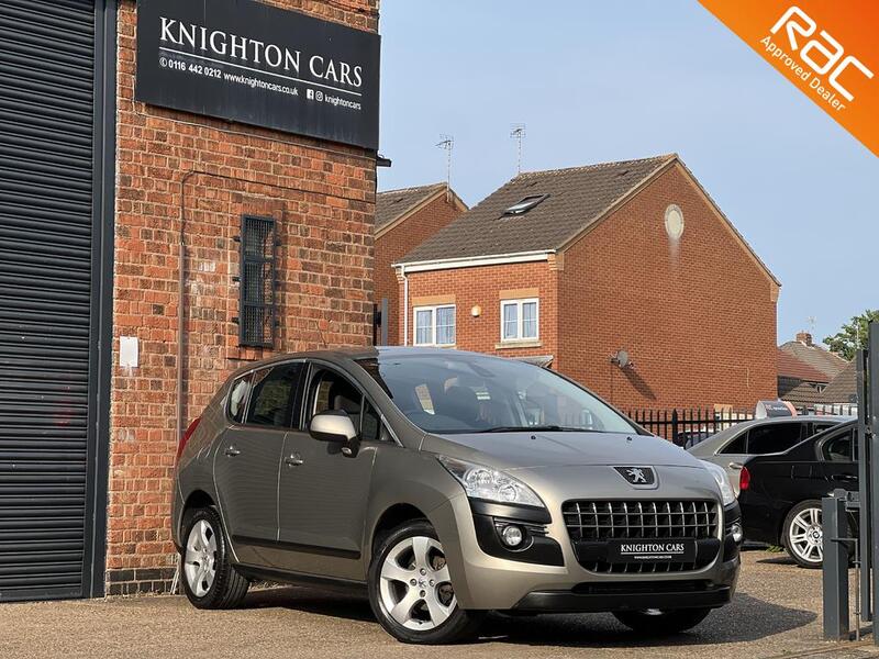 View PEUGEOT 3008 1.6 HDi Active