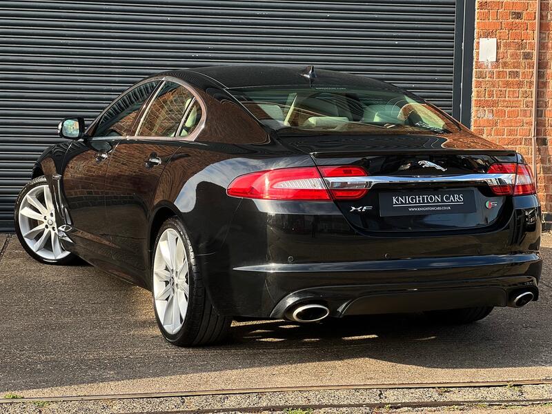 View JAGUAR XF 3.0 d S V6 Portfolio