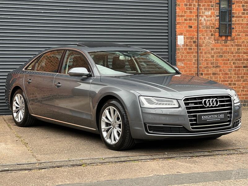 AUDI A8