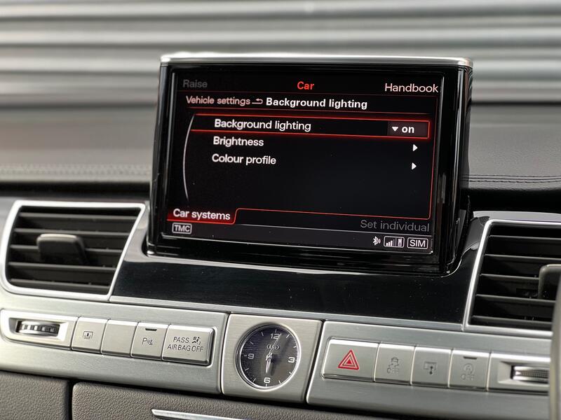AUDI A8