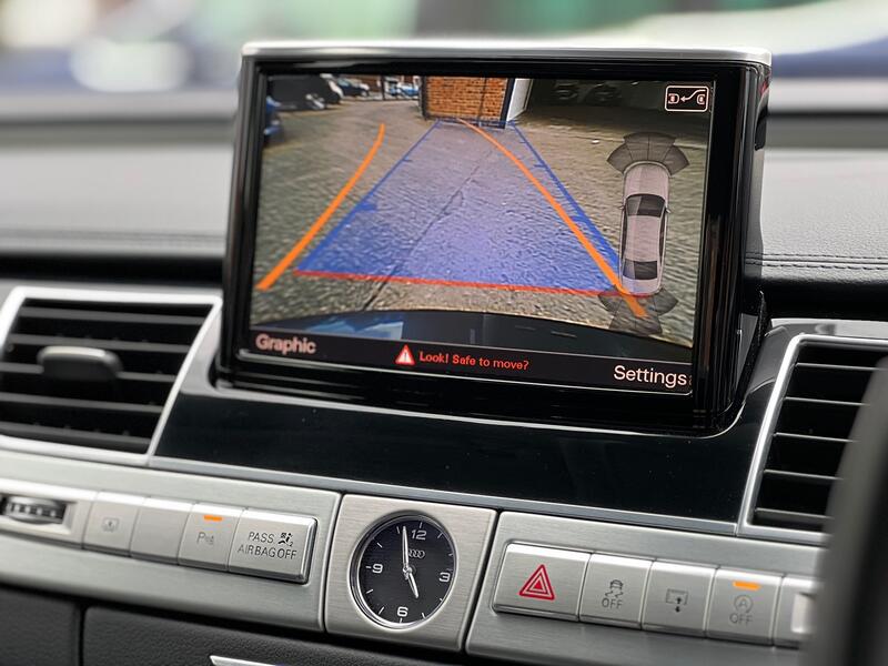 AUDI A8