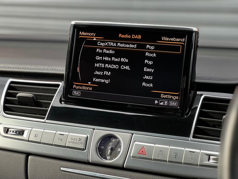 AUDI A8