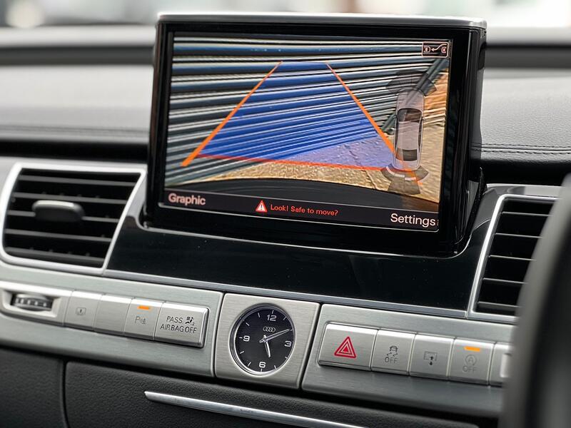 AUDI A8