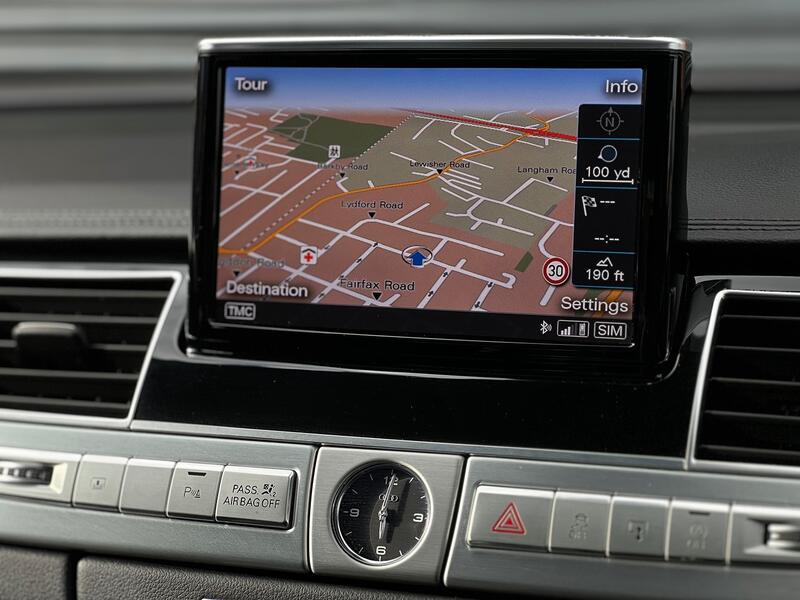 AUDI A8