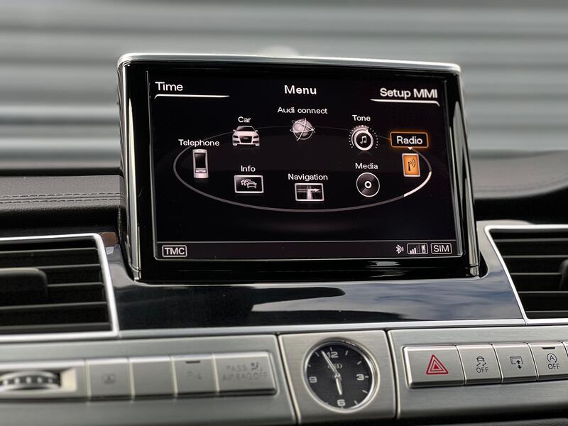 AUDI A8