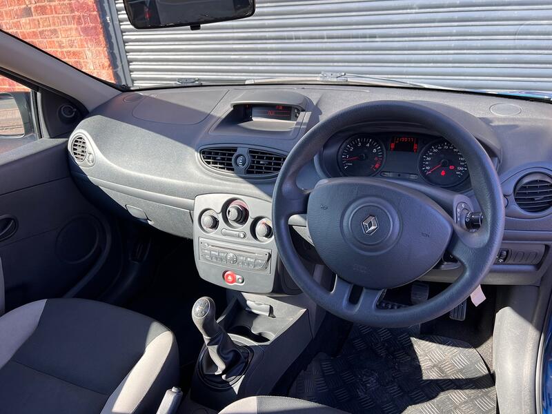 View RENAULT CLIO 1.2