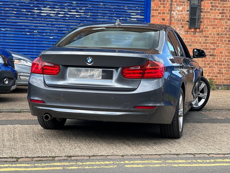 BMW 3 SERIES