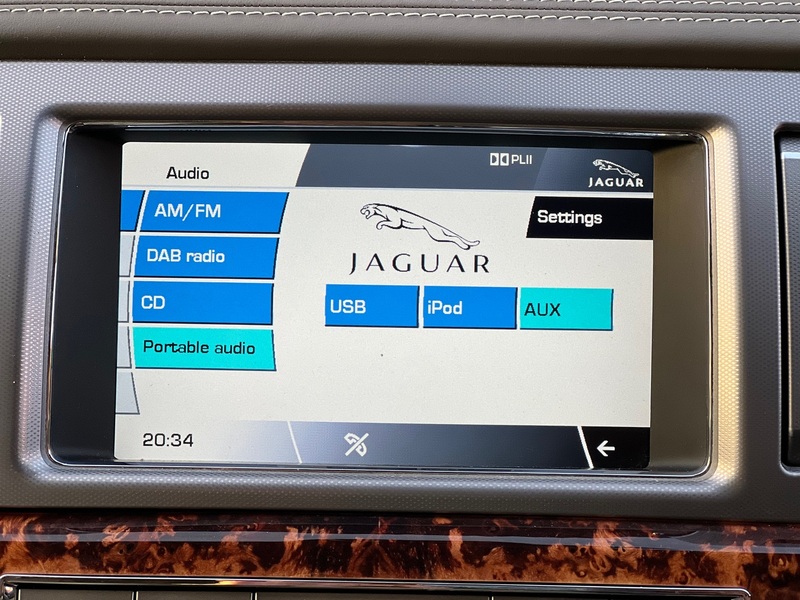 JAGUAR XF