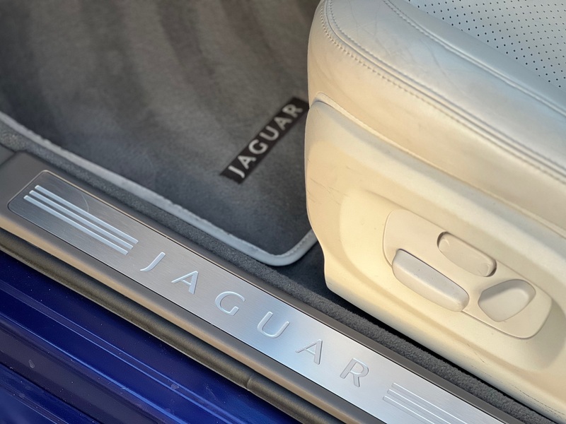 JAGUAR XF