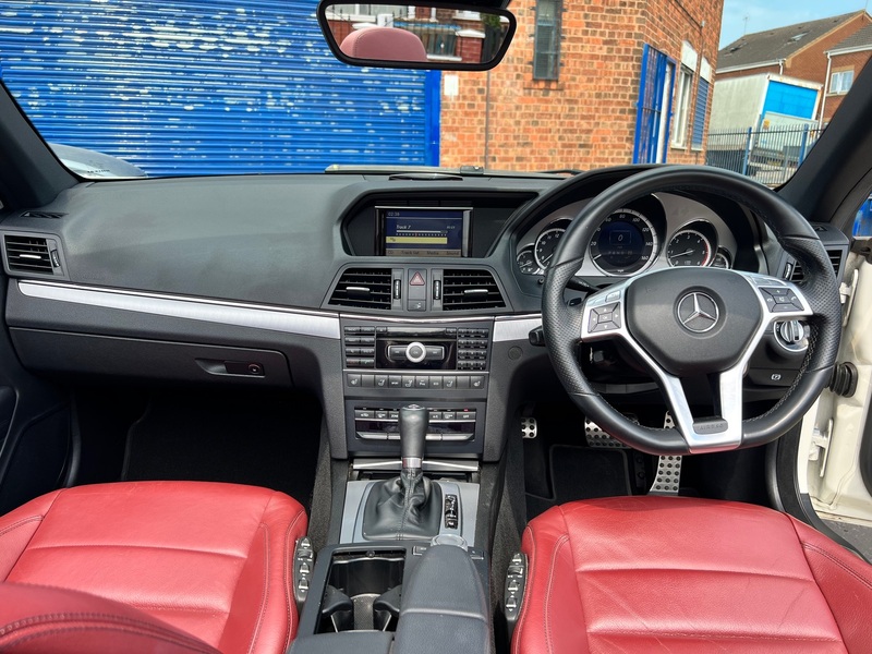 MERCEDES-BENZ E CLASS