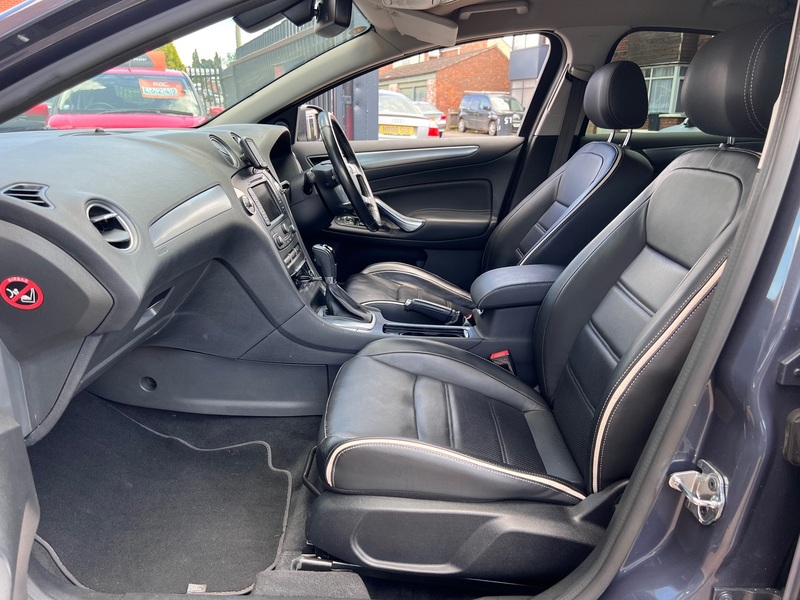 FORD MONDEO