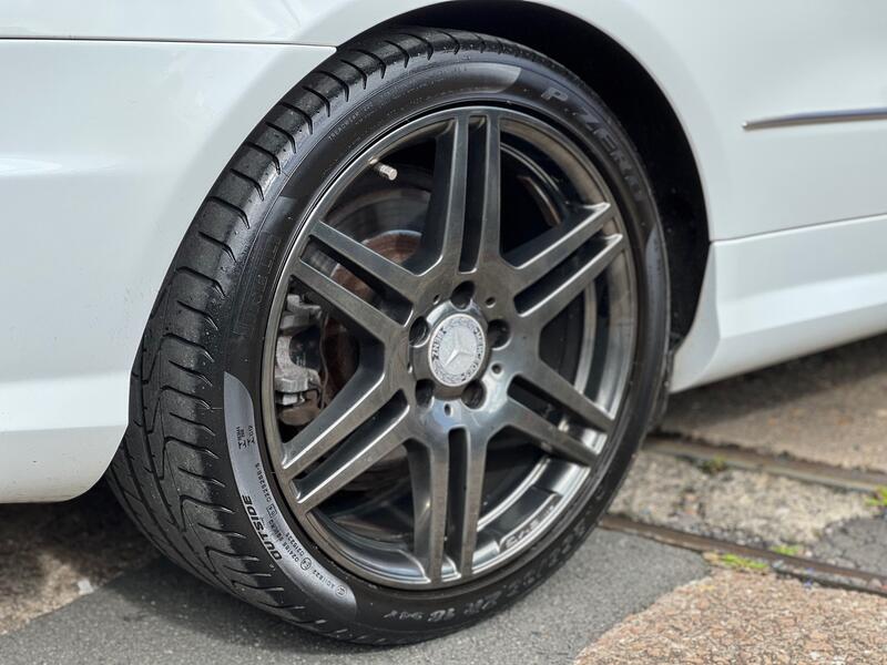 MERCEDES-BENZ E CLASS