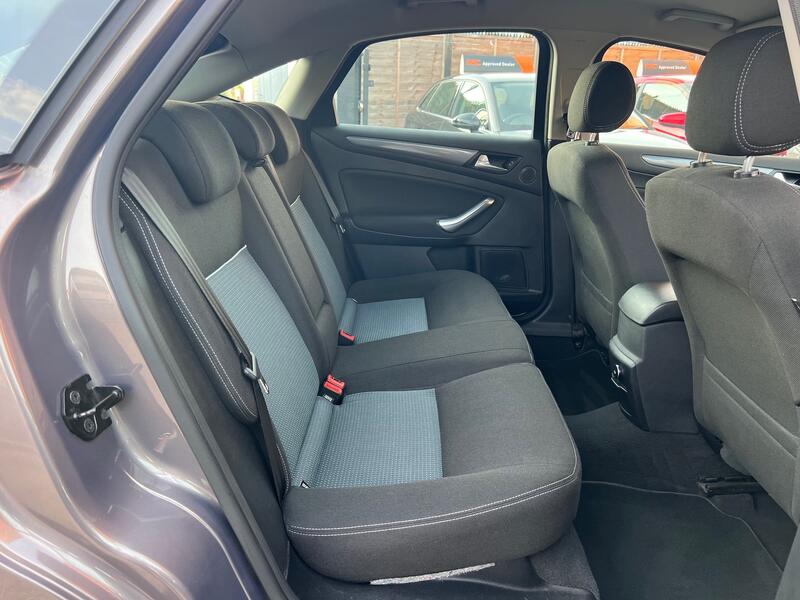 FORD MONDEO